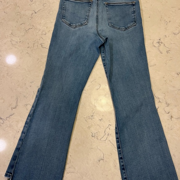 Good American Good Legs Cropped Mini Boot Jeans - Picture 7 of 9